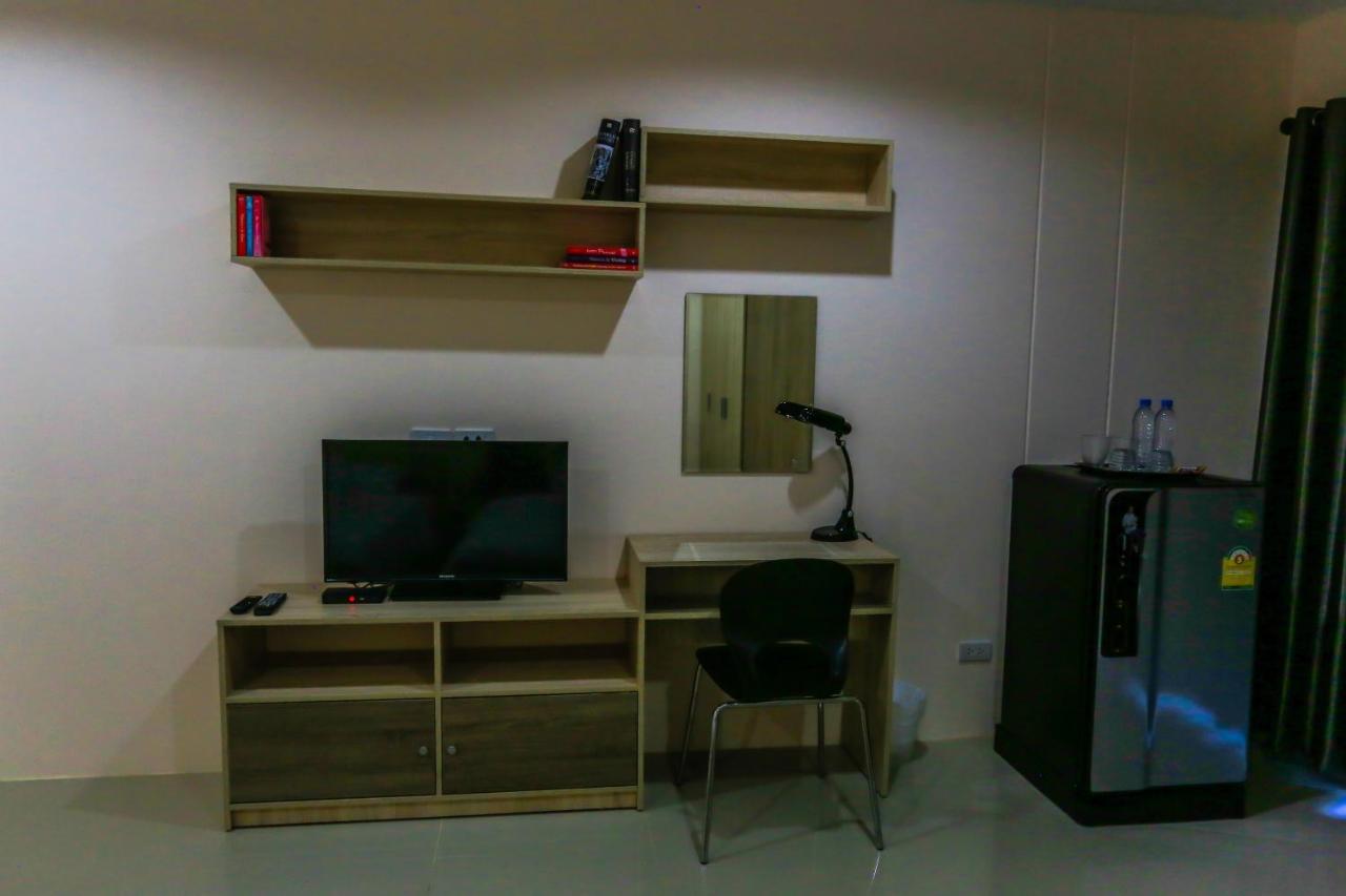 Tempo Plus Apartment Mae Sot Bagian luar foto