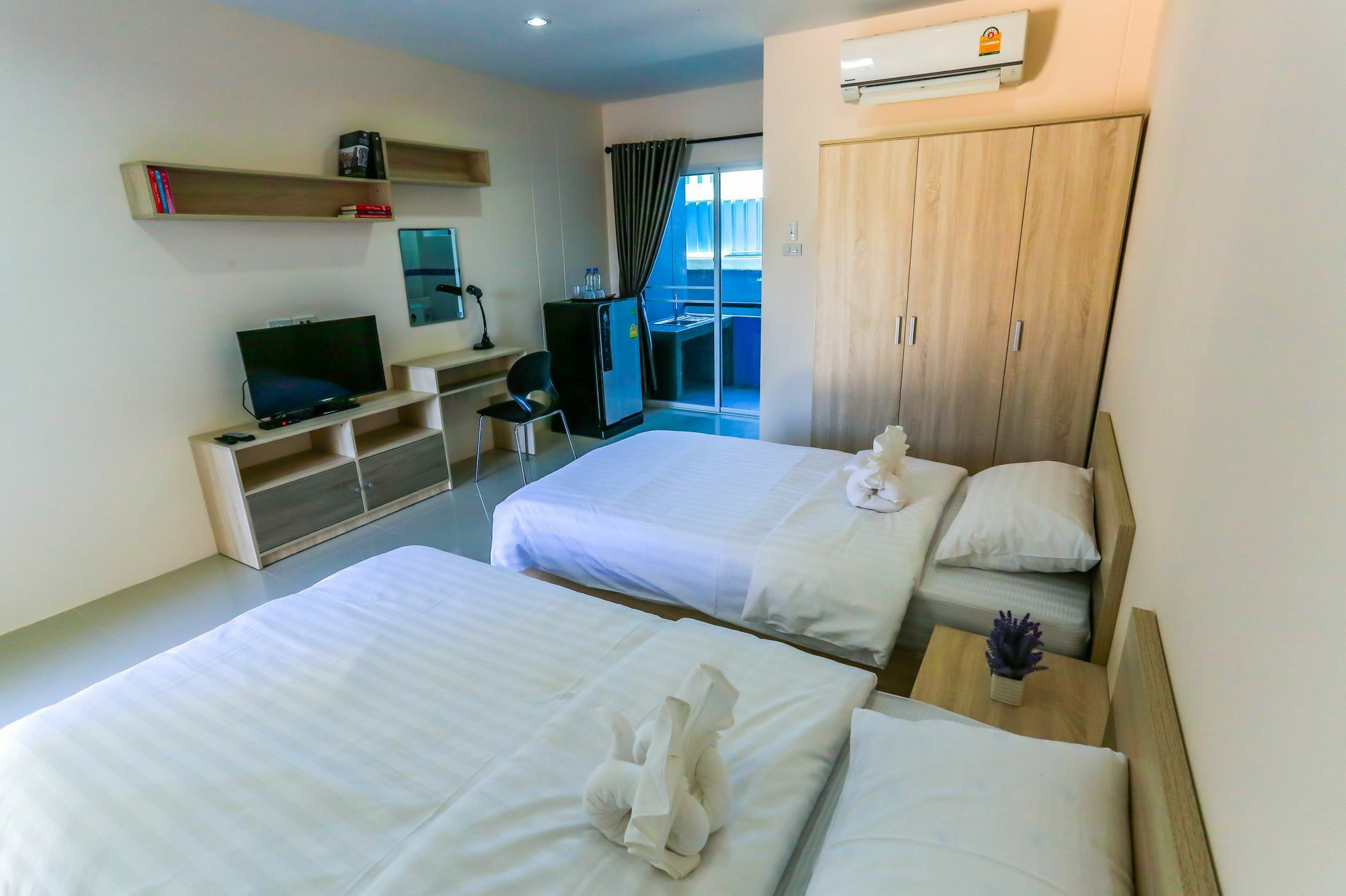 Tempo Plus Apartment Mae Sot Bagian luar foto