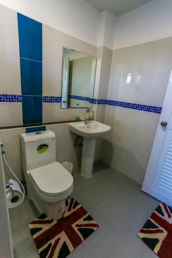 Tempo Plus Apartment Mae Sot Bagian luar foto