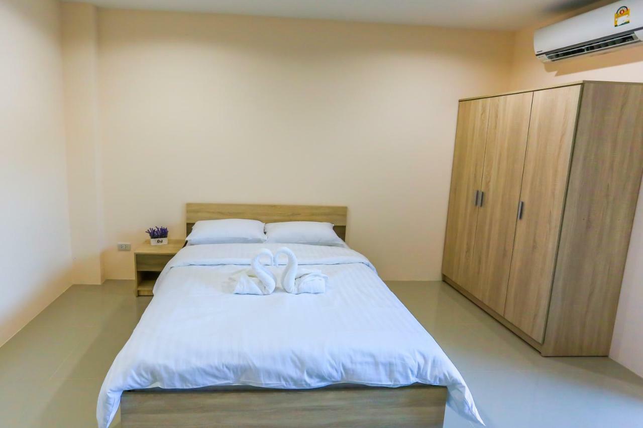 Tempo Plus Apartment Mae Sot Bagian luar foto
